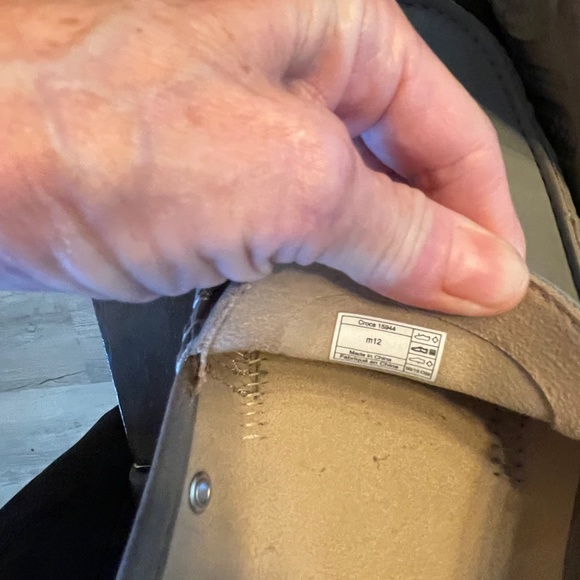 New Men's Leather Crocs Slip-On Loafers, Sz 12M - Picture 5 of 5